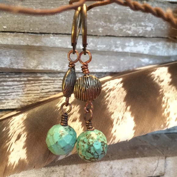Beautiful turquoise and brass earrings - Picture 3 of 3